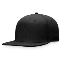 Adult Men's New York Yankees Baseball Black on Black Snapback Hat