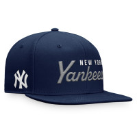 Adult Men's New York Yankees Baseball Script Snapback Hat - Navy